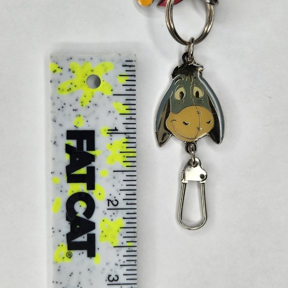 Vintage Enamel Disney Winnie The Pooh & Friends Keyring Charms Keychain - Picture 2 of 3